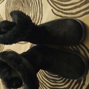 Women's Black Fur-Lined Boots